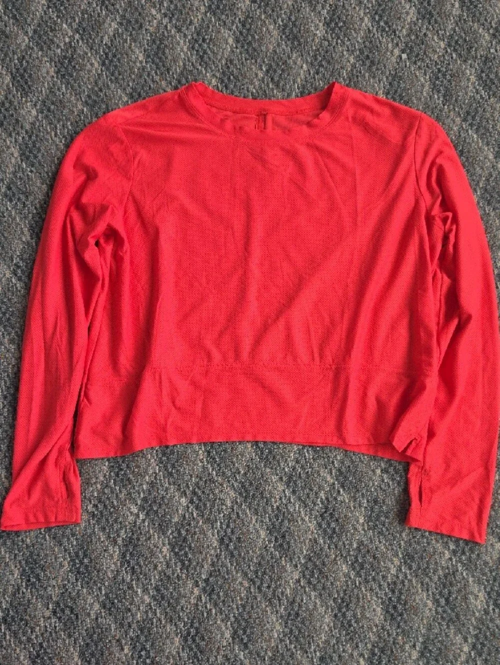 2 Old Navy Kids Long-Sleeve Tops Plus Free Shirt